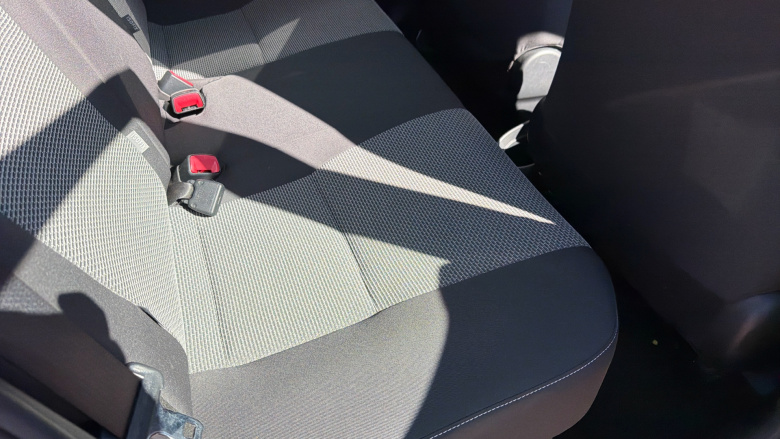 Toyota Yaris 1.5 Hybrid Icon 5dr CVT Hybrid Hatchback